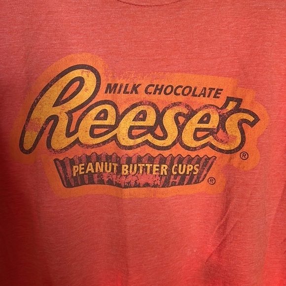 Savvy Reeses Orange Short Sleeve Shirt Peanut Butter Cups Size Large - Picture 2 of 5